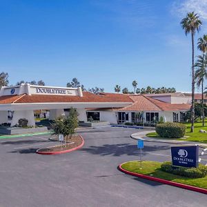 Doubletree By Hilton Bakersfield